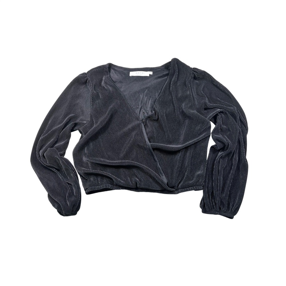 ASTR the Label Medium Black Plisse Wrap Crop Top Balloon Sleeve